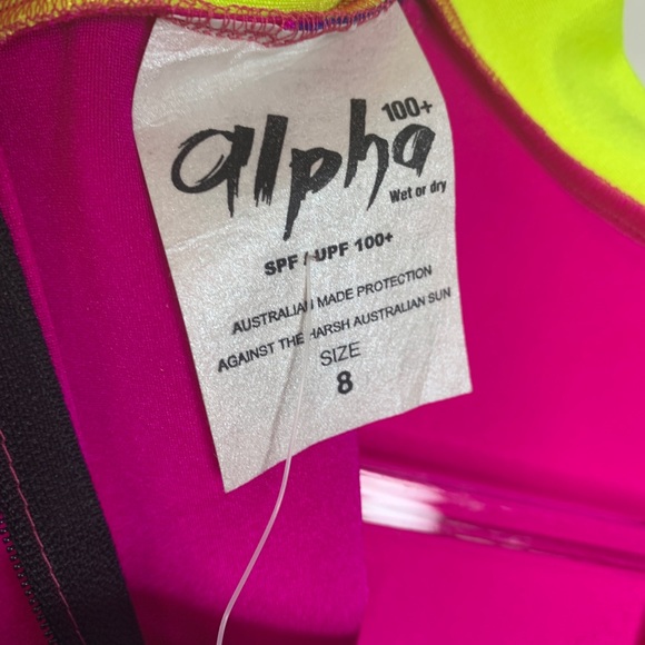 NEW • Kids • Rash Guard One Piece • Sz 8 - Picture 4 of 5